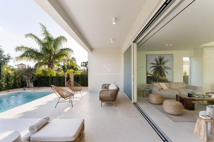Image No.1-3 Bed Villa for sale