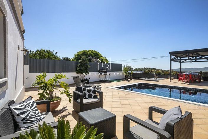 Image No.2-5 Bed Villa for sale