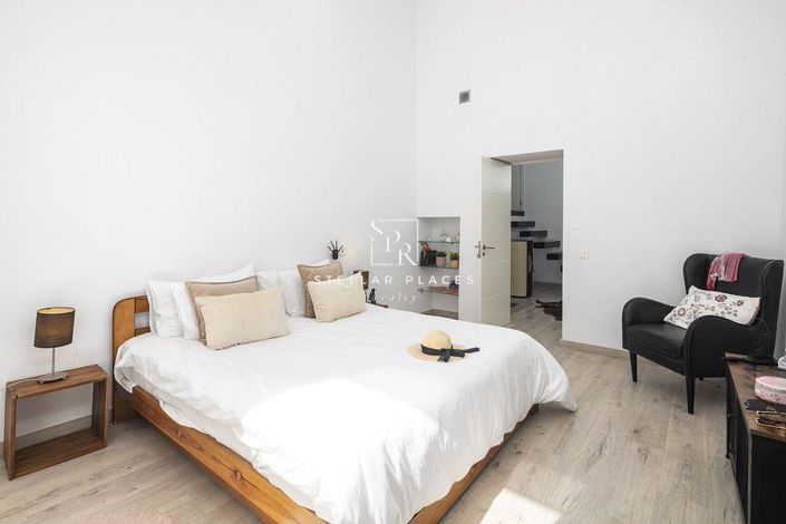 Image No.9-5 Bed Villa for sale