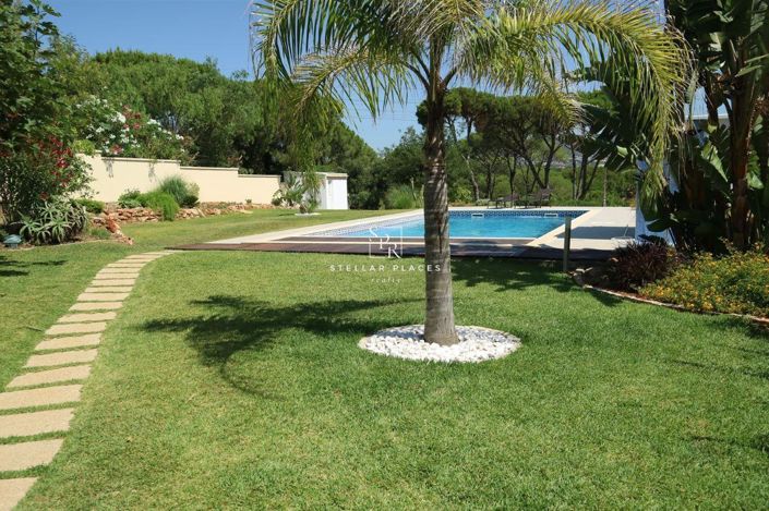 Image No.9-3 Bed Property for sale