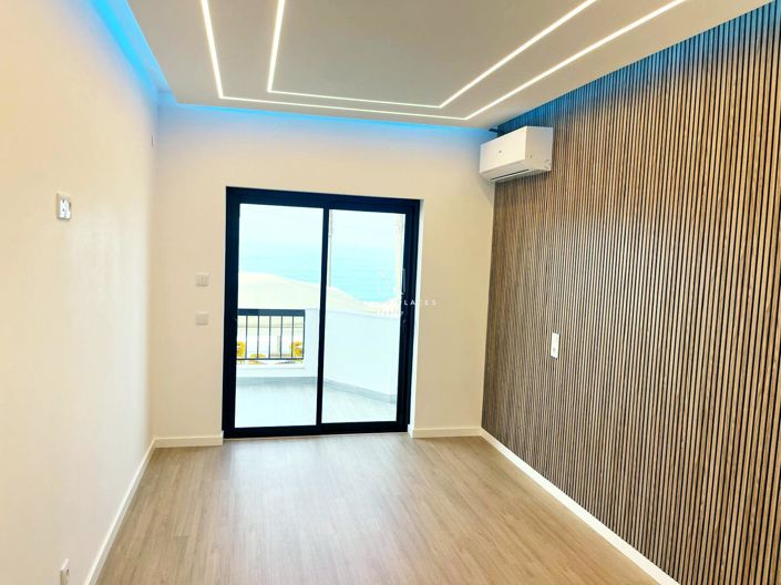 Image No.12-3 Bed Apartment for sale