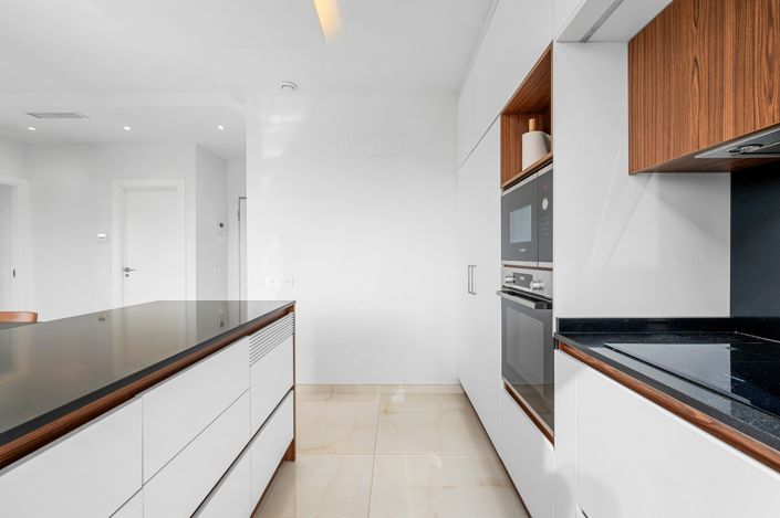 Image No.14-4 Bed Villa for sale