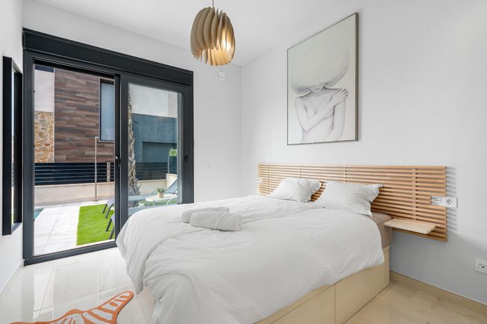 Image No.15-4 Bed Villa for sale