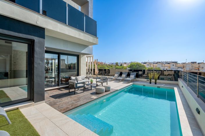 Image No.37-4 Bed Villa for sale