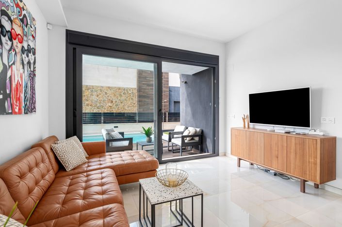 Image No.9-4 Bed Villa for sale