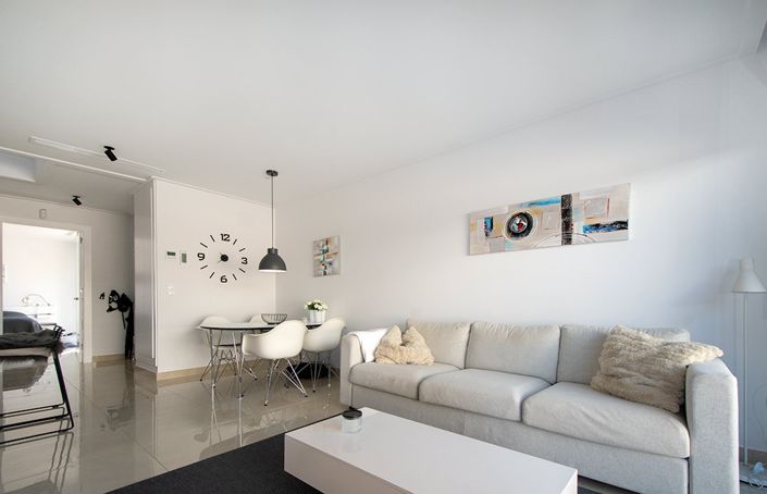 Image No.3-3 Bed Townhouse for sale