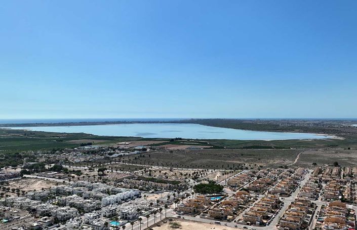 Image No.33-3 Bed Townhouse for sale