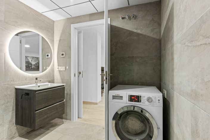 Image No.30-5 Bed Villa for sale