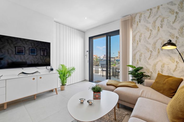 Image No.20-3 Bed Apartment for sale