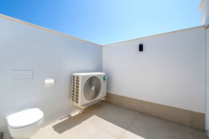 Image No.36-3 Bed Apartment for sale