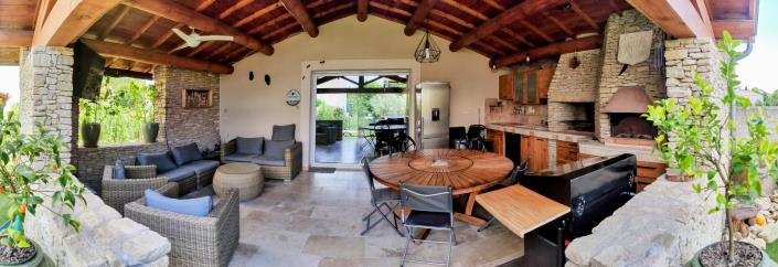 Image No.17-12 Bed Property for sale