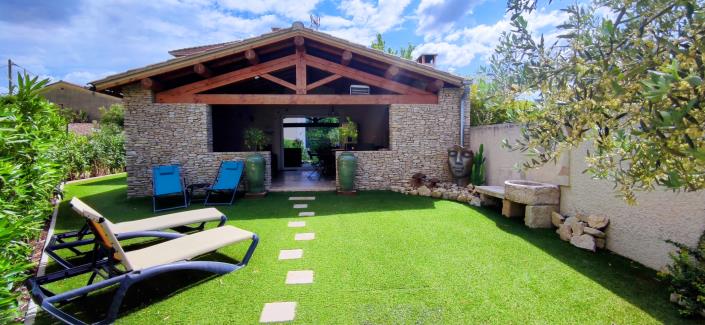 Image No.16-12 Bed Property for sale