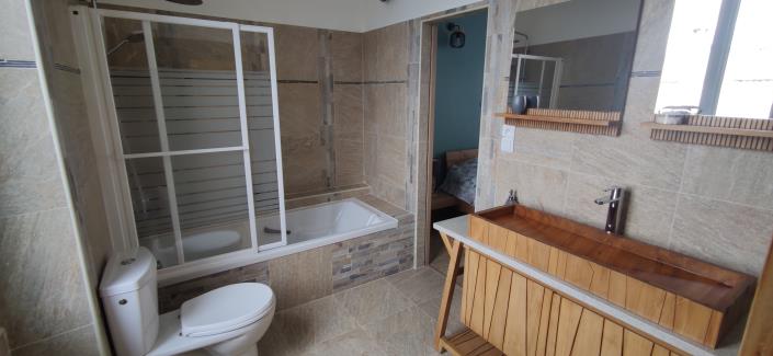 Image No.20-12 Bed Property for sale