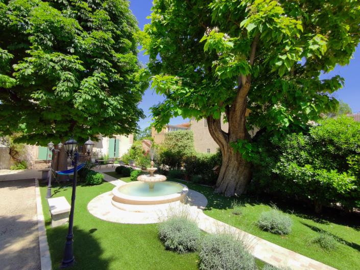 Image No.8-12 Bed Property for sale