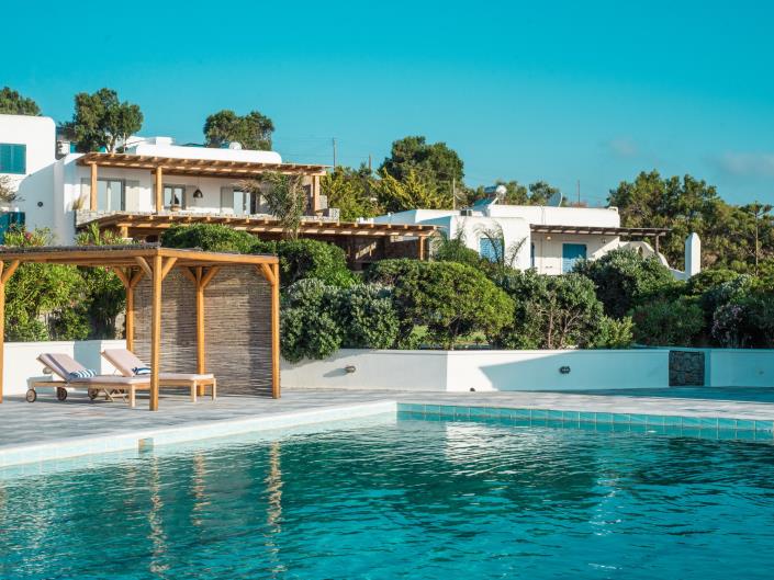 Image No.1-4 Bed Villa for sale