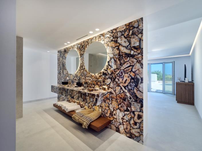 Image No.15-4 Bed Villa for sale