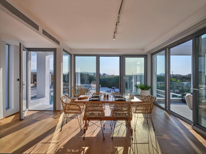 Image No.3-5 Bed Villa for sale