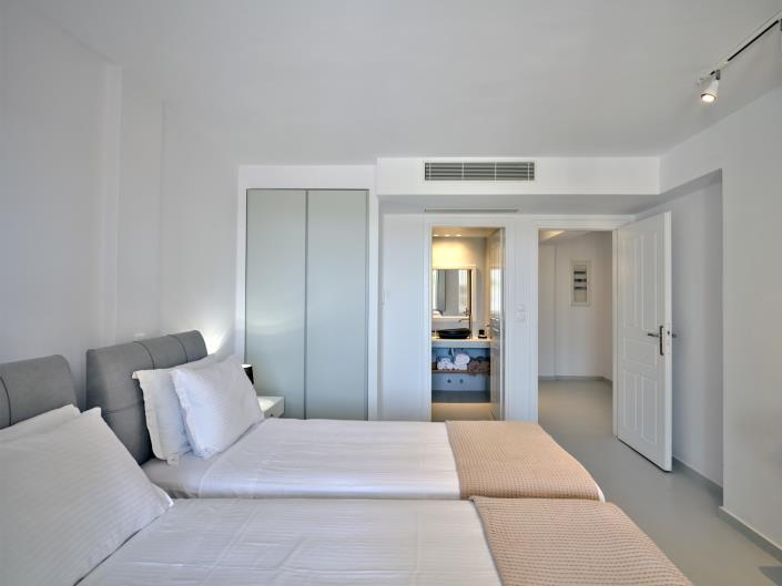 Image No.20-5 Bed Villa for sale