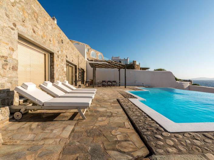 Image No.2-5 Bed Villa for sale