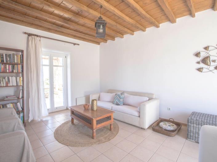 Image No.10-8 Bed Villa for sale