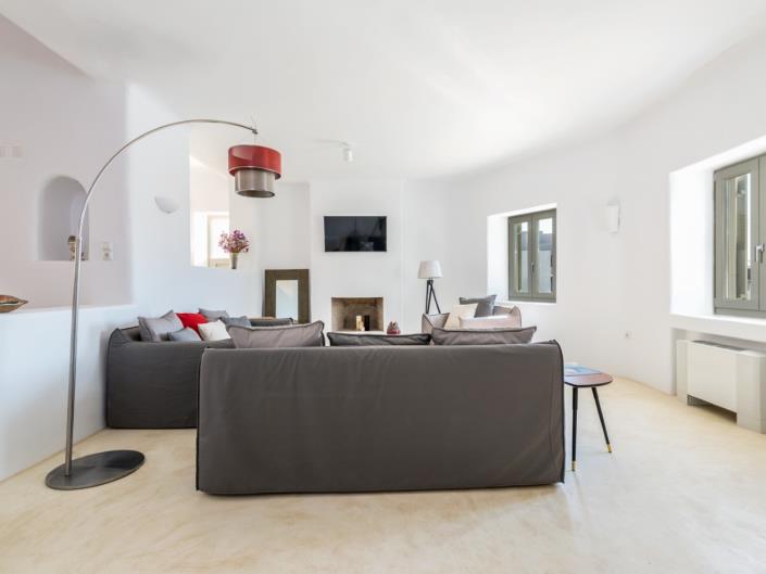 Image No.9-8 Bed Villa for sale