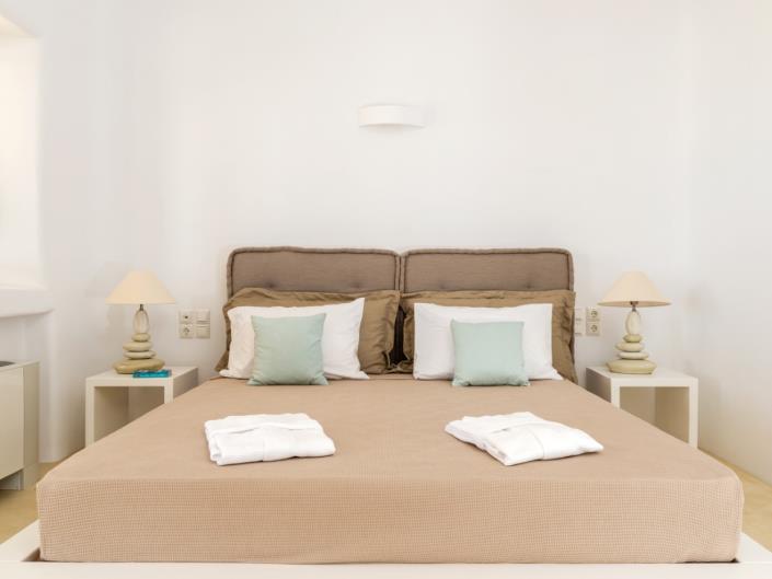 Image No.12-8 Bed Villa for sale