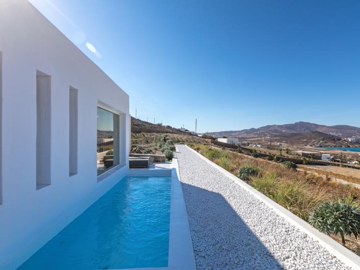 Image No.2-6 Bed Villa for sale