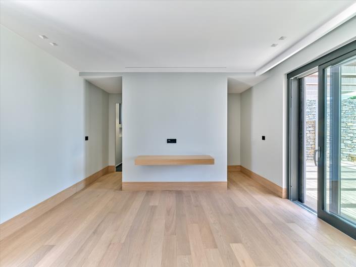 Image No.10-6 Bed Villa for sale