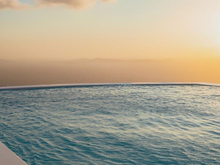 Image No.17-8 Bed Villa for sale