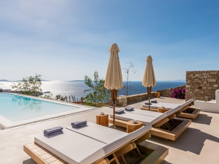 Image No.2-8 Bed Villa for sale