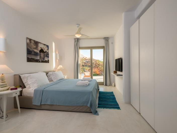 Image No.18-8 Bed Villa for sale