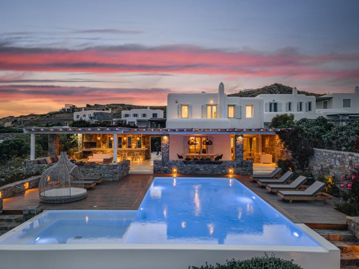 Image No.48-5 Bed Villa for sale