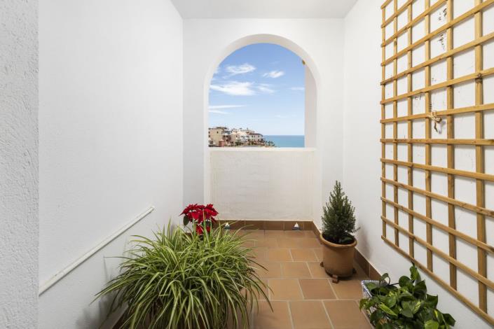 Image No.18-2 Bed Townhouse for sale