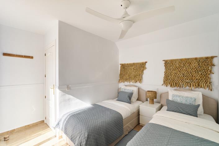 Image No.25-3 Bed Duplex for sale