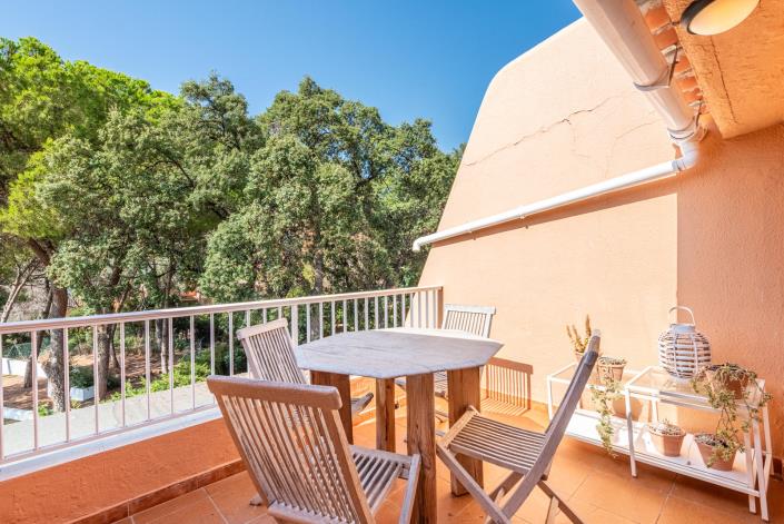 Image No.2-2 Bed Duplex for sale