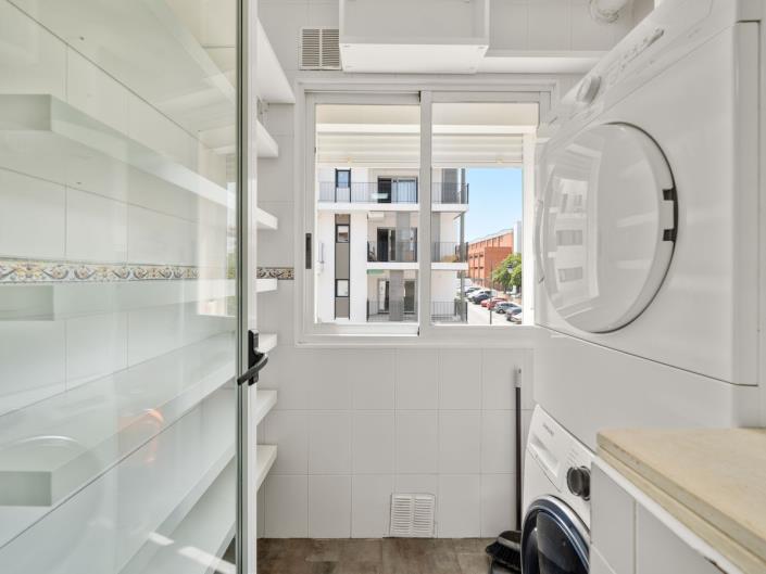 Image No.10-3 Bed Apartment for sale