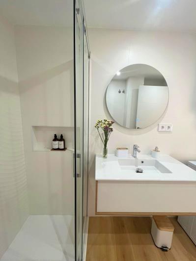 Image No.12-2 Bed Apartment for sale