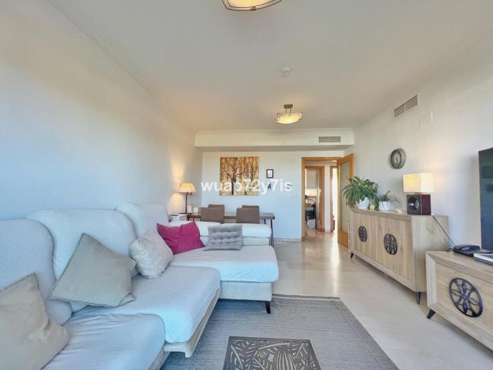 Image No.2-Appartement de 2 chambres à vendre à Estepona