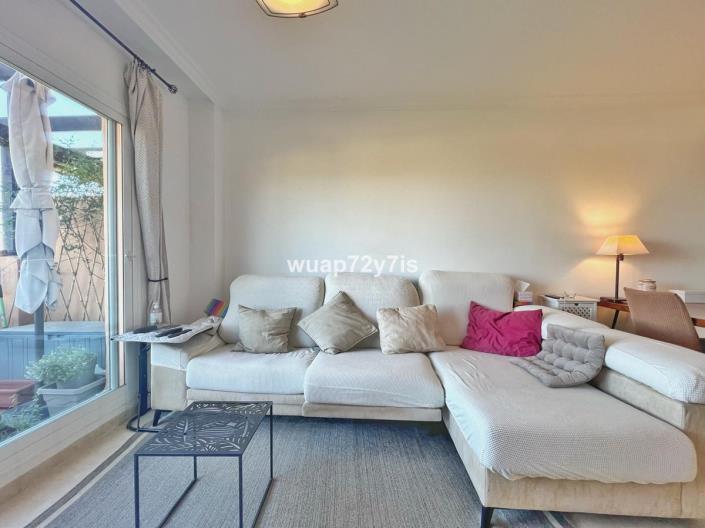 Image No.3-Appartement de 2 chambres à vendre à Estepona