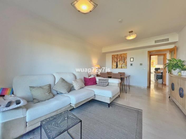 Image No.5-Appartement de 2 chambres à vendre à Estepona