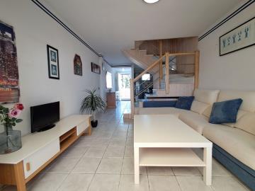 10-bb915d1cb19341576dcdc994b81ab9c5