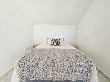 27-f6e8bc237ba13ac4c268badec6354f3d