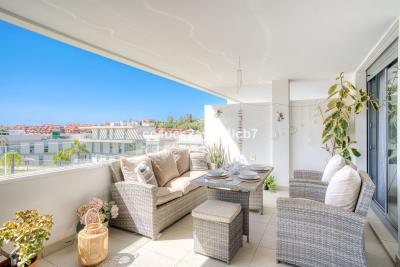 2-5bd7b9d04b45e33852eaf0ec6670150d