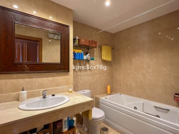 22-bcf8e6250e0bab365f900a8ac31ac040