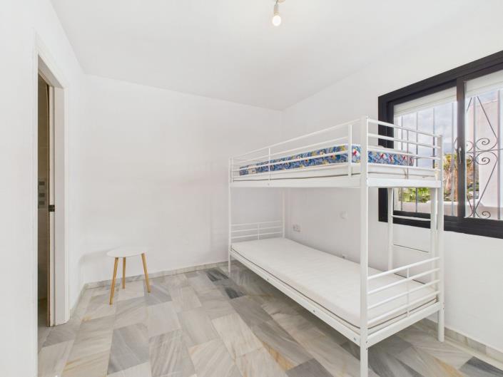 Image No.10-3 Bed Apartment for sale