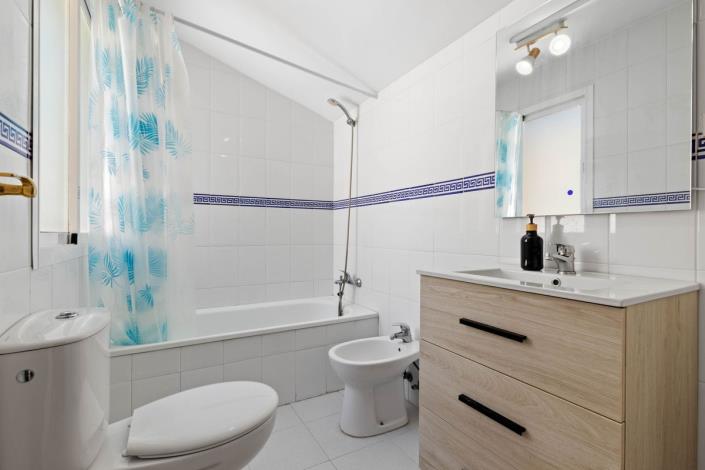 Image No.11-3 Bed Duplex for sale