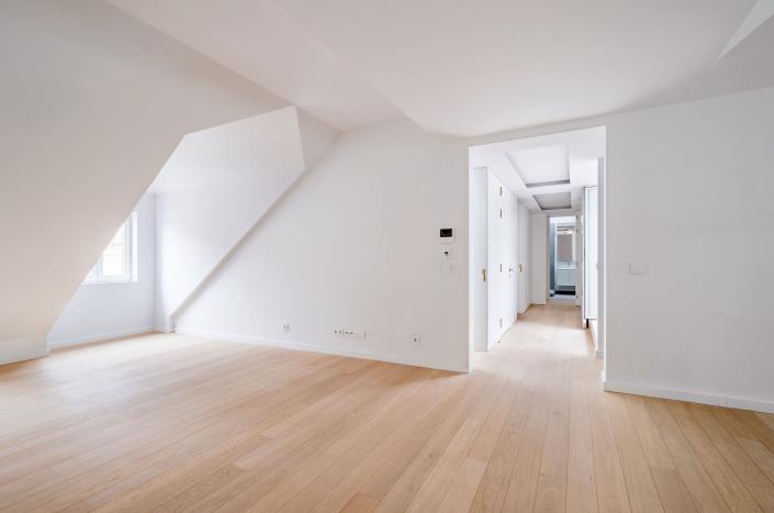 Image No.17-3 Bed Apartment for sale