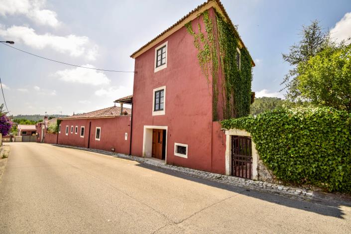 Image No.19-8 Bed Farmhouse for sale