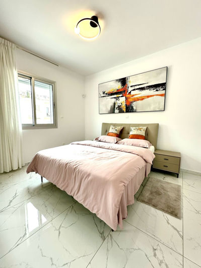 Image No.12-3 Bed Villa for sale