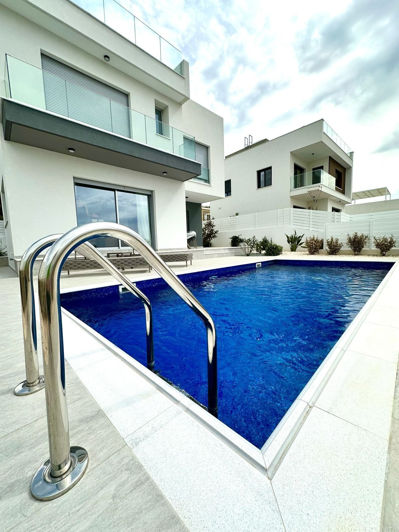 Image No.16-3 Bed Villa for sale